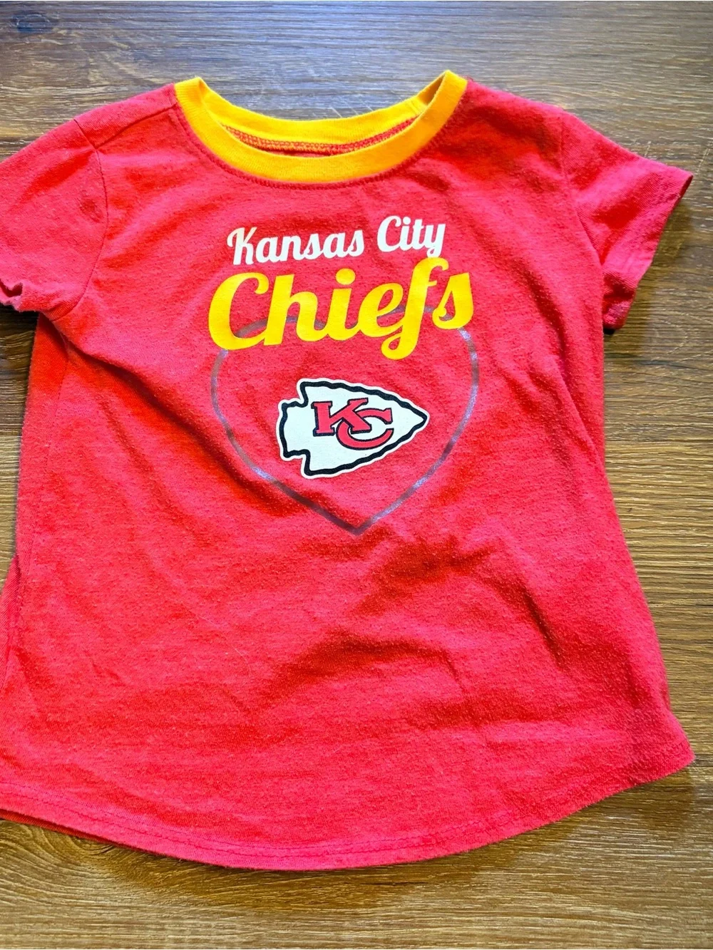 🏈 Kansas City Chiefs NFL Team Apparel Toddler Tee 2T ❤️💛